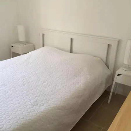 Apartment Presqu'ile Calanques 2 Pieces Neuf, 50 M2 *