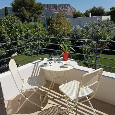 Apartment Presqu'ile Calanques 2 Pieces Neuf, 50 M2